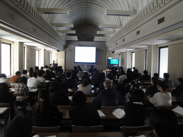 あふれる方々が来場